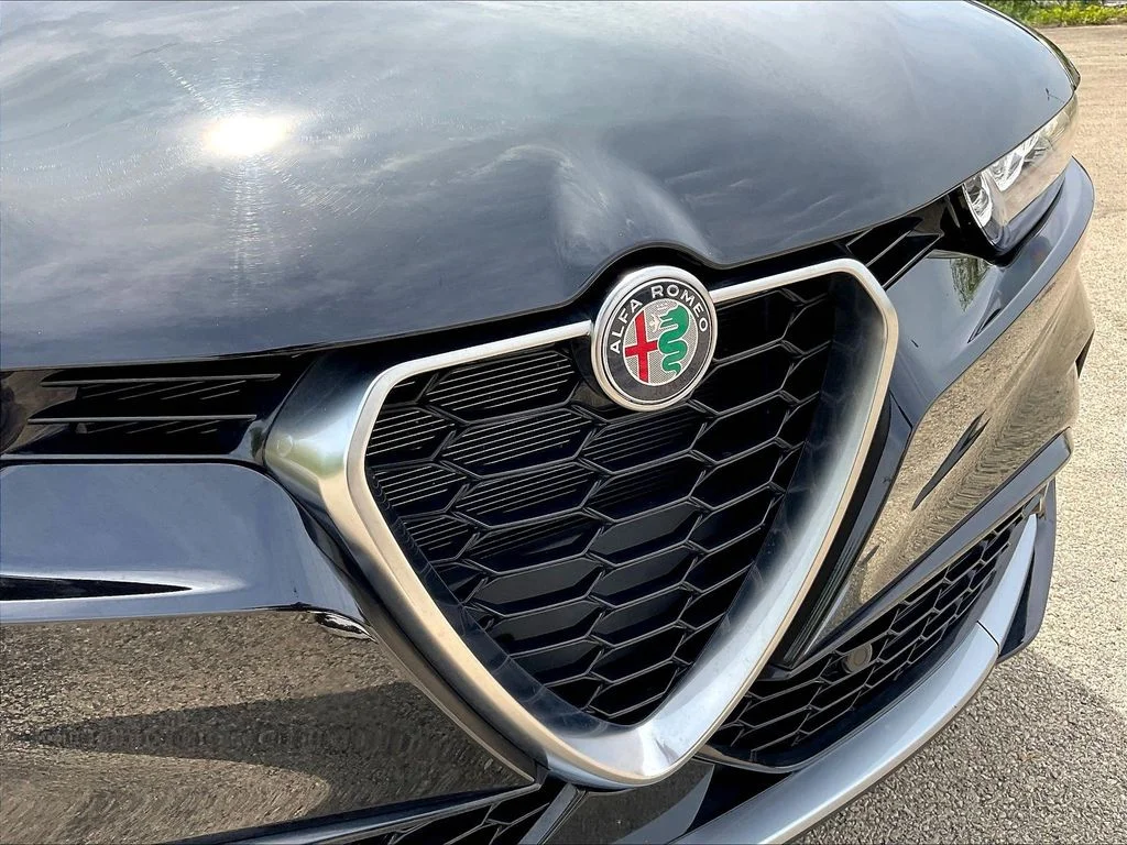 Used 2024 Alfa Black Alfa Romeo Ti image 31