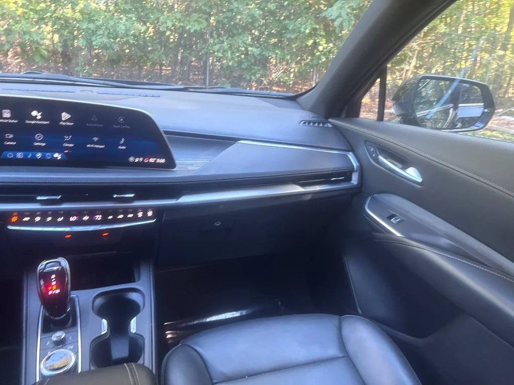 Used 2025 Black Cadillac Premium Luxury image 10