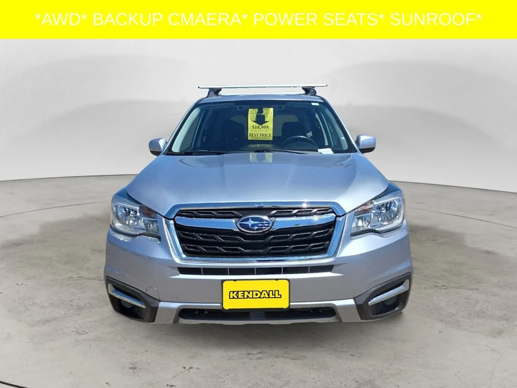 Used 2018 Silver Subaru 2.5i Premium image 2
