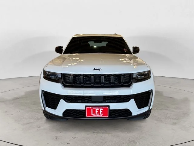 New 2026 White Jeep Altitude image 8