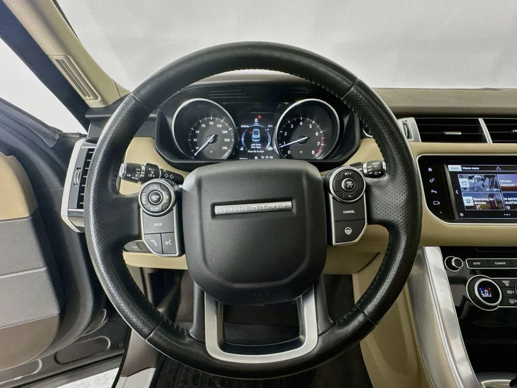 Used 2016 Black Land Rover 3.0L V6 Supercharged HSE image 12