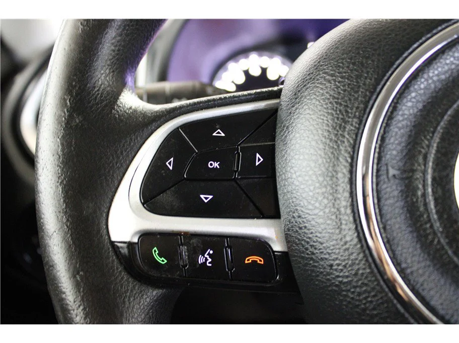 2020 Jeep Renegade Jeepster - Photo 25