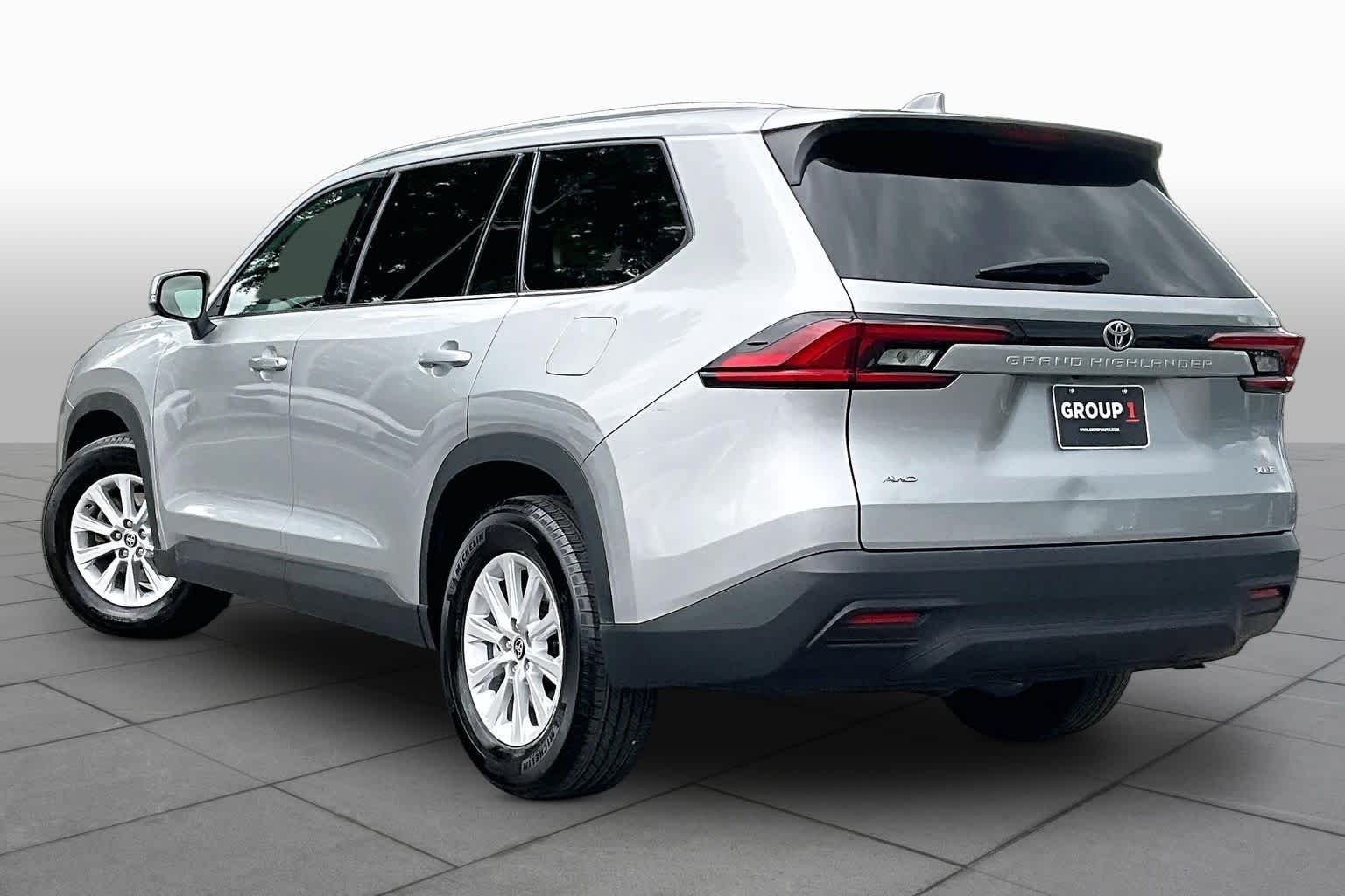 Used 2025 Celestial Silver Metallic Toyota XLE image 12