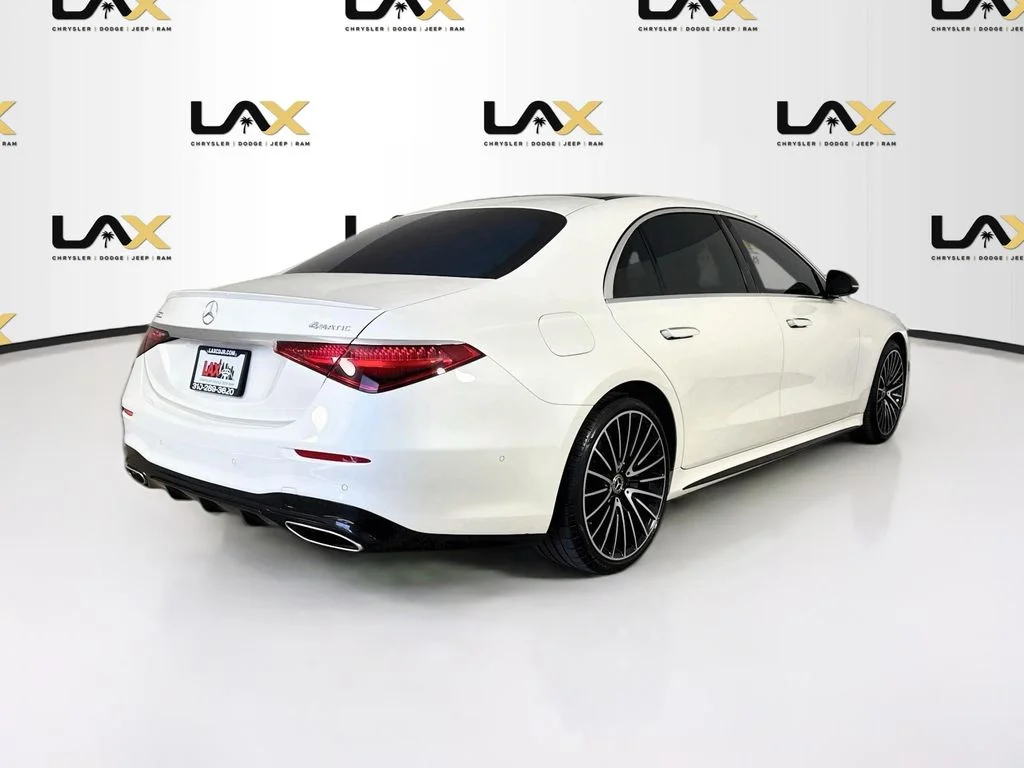 Used 2022 White Mercedes-Benz S 580 image 7