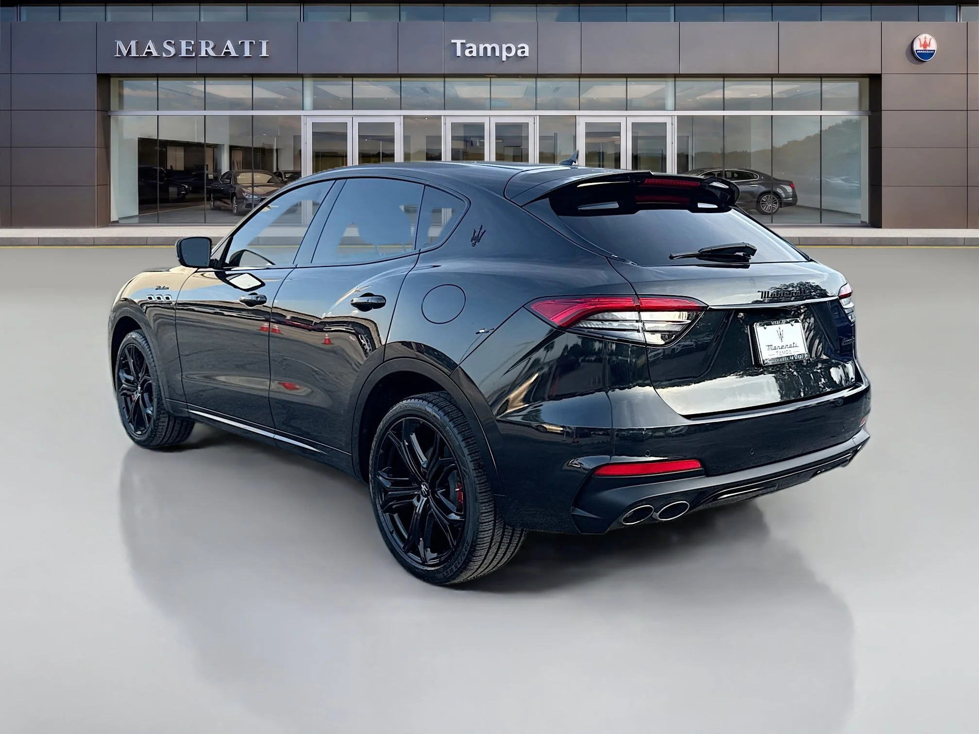 Used 2022 Nero Ribelle Metallic Maserati Modena image 5