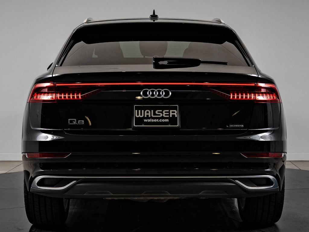 Used 2022 Mythos Black Metallic Audi 55 Premium Plus image 7