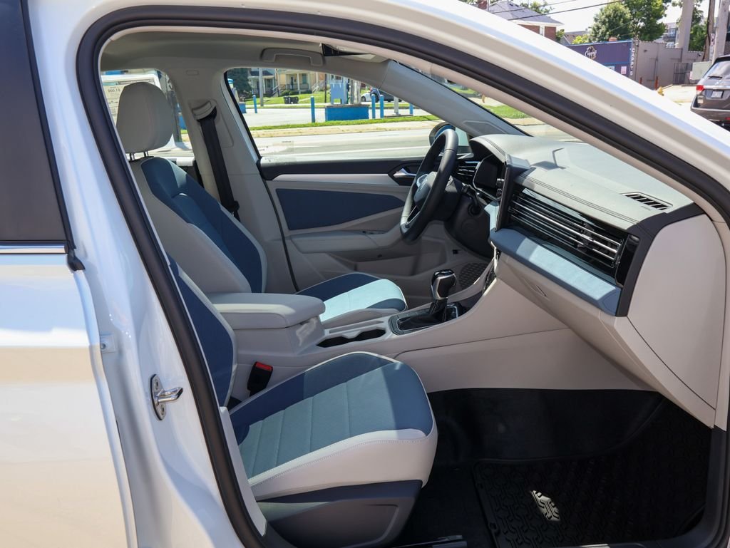 New 2026 White Volkswagen 1.5T SE image 27