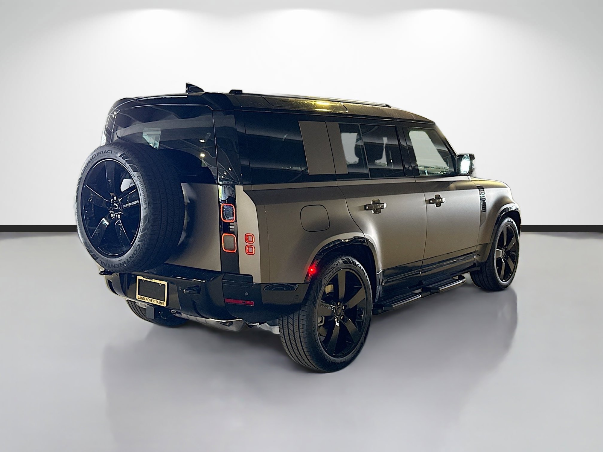 New 2026 Gondwana Stone LAND ROVER X-Dynamic SE image 5