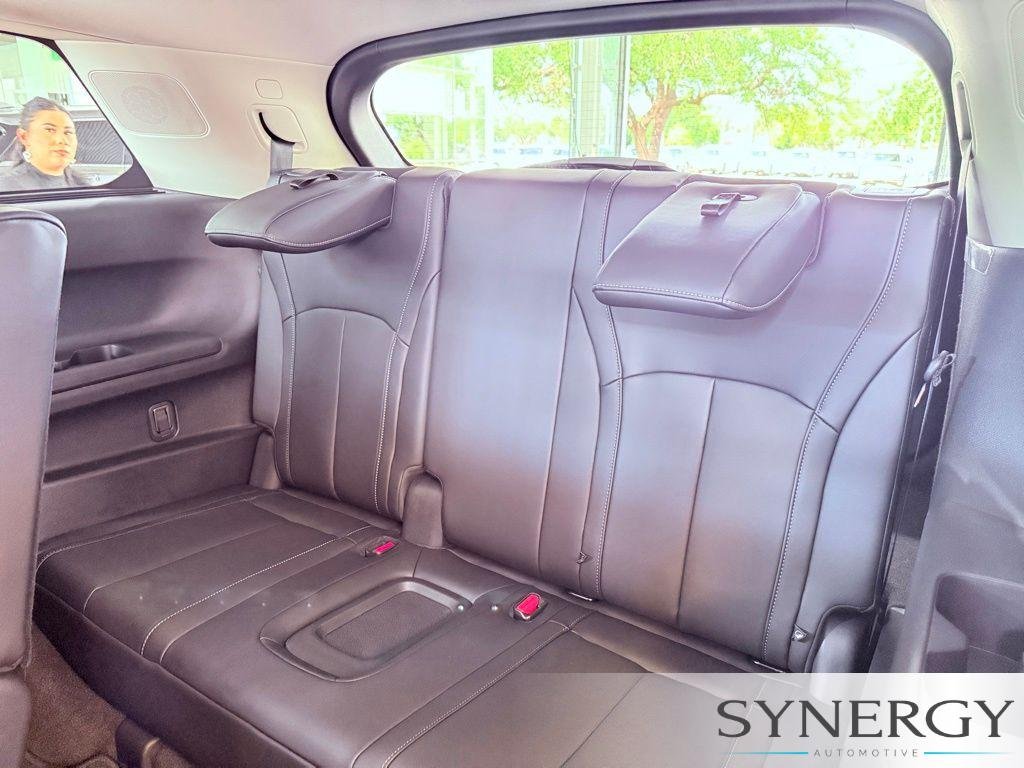 New 2027 MINERAL BLACK INFINITI Luxe AWD image 33