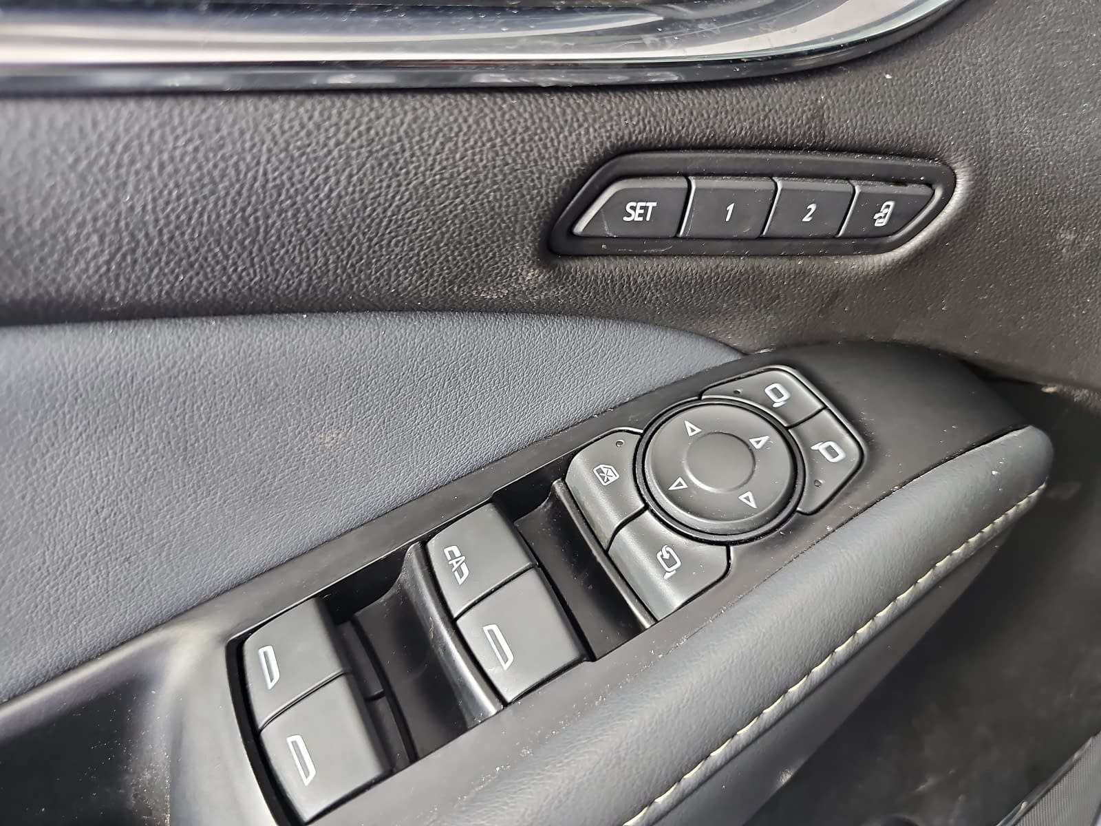 Used 2023 Blue Buick Premium Group image 27