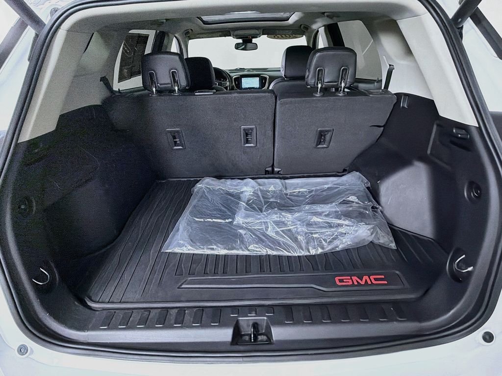 Used 2018 Summit White GMC Denali image 28