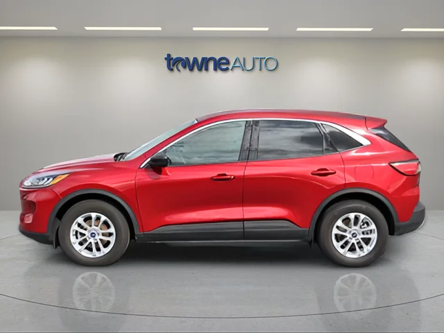 Certified Used 2022 Red Ford SE image 2