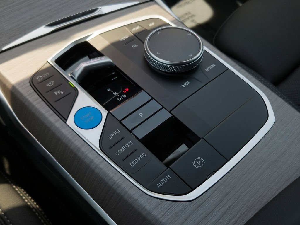 New 2026 Jet Black BMW eDrive40 image 9