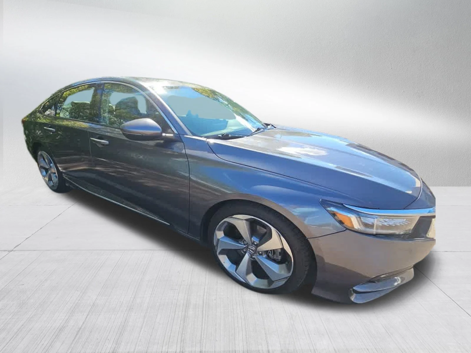 Certified Used 2018 Crystal Black Pearl Honda Touring 1.5T image 3