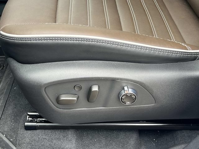 2026 GMC Acadia Denali Ultimate - Photo 20