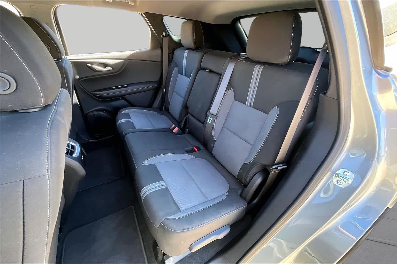 Used 2025 Sterling Gray Metallic Chevrolet LT image 17