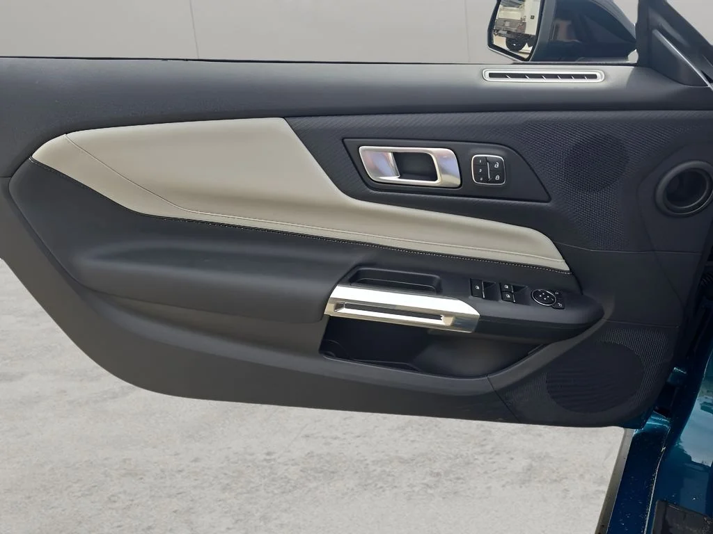 New 2026 Adriatic Blue Metallic Ford GT Premium Convertible image 11