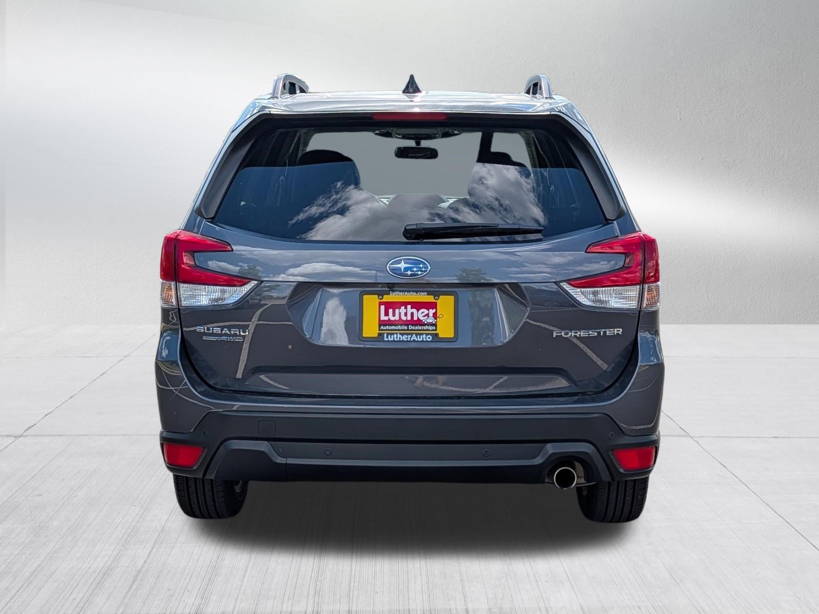 Used 2024 Magnetite Gray Metallic Subaru Limited image 6