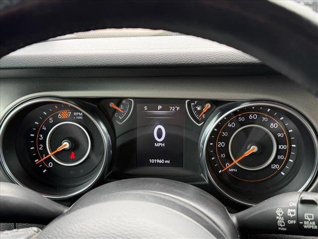 Used 2020 Black Clearcoat Jeep Sport S image 18