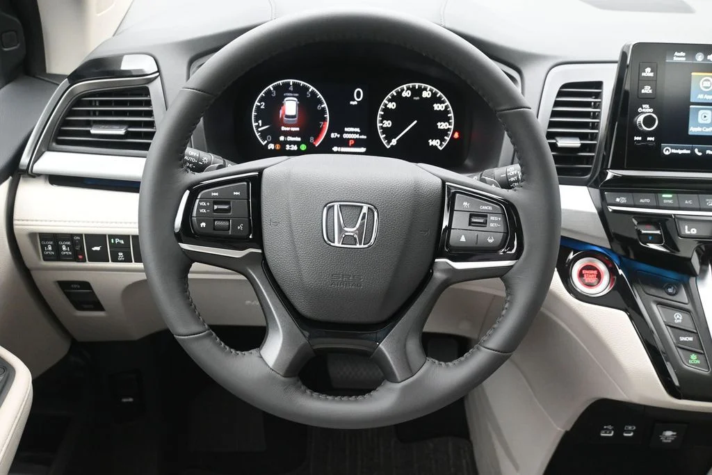 New 2026 Smoke Blue Pearl Honda Touring image 31