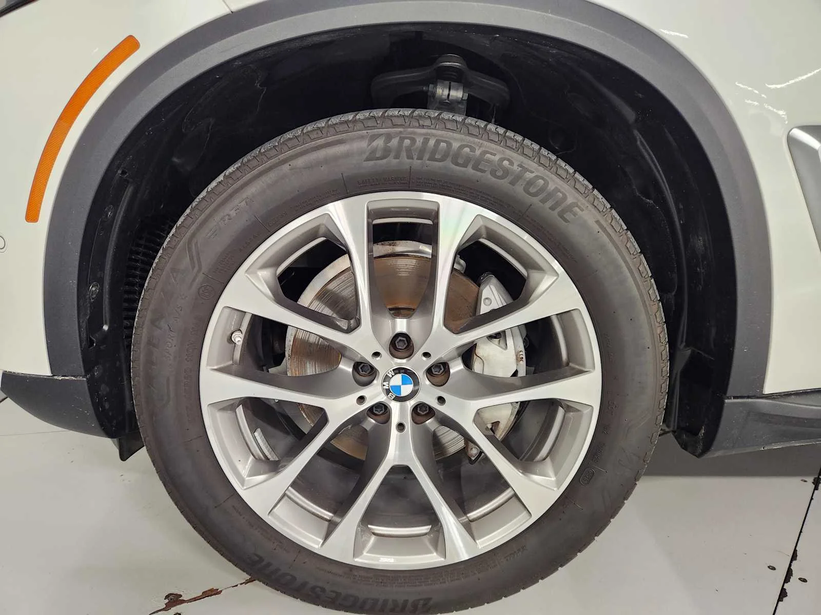 Used 2026 Alpine White BMW xDrive40i - Sports Activity Vehicle image 14