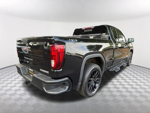 Used 2021 ONYX BLACK GMC Elevation image 5