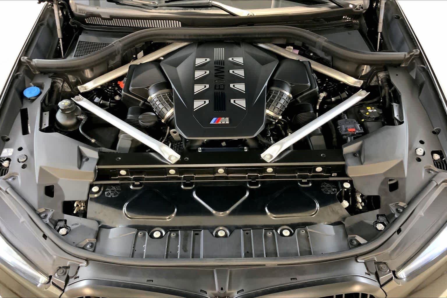 Used 2024 Black Sapphire Metallic BMW M60i image 30
