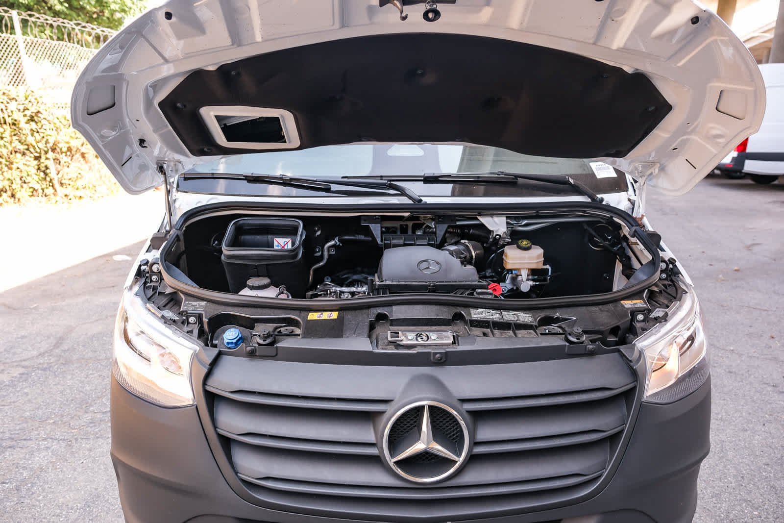 New 2026 Arctic White Mercedes-Benz Cargo 170ExtWB High Roof RWD 2.0L I4 Diesel Turbo image 40