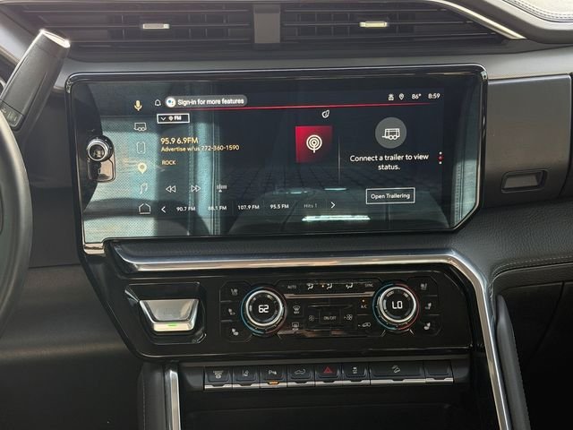 Used 2025 White GMC Denali image 18