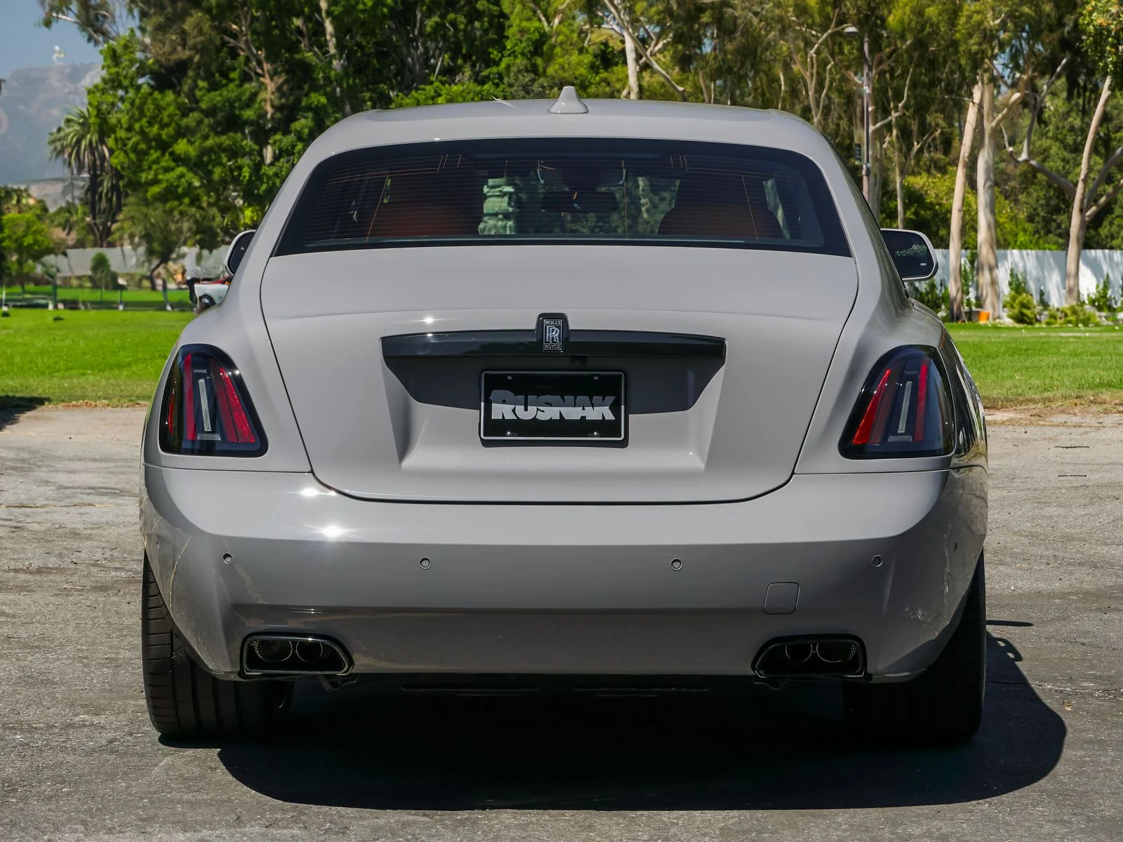 2026 Rolls-Royce Ghost Black Badge - Photo 6