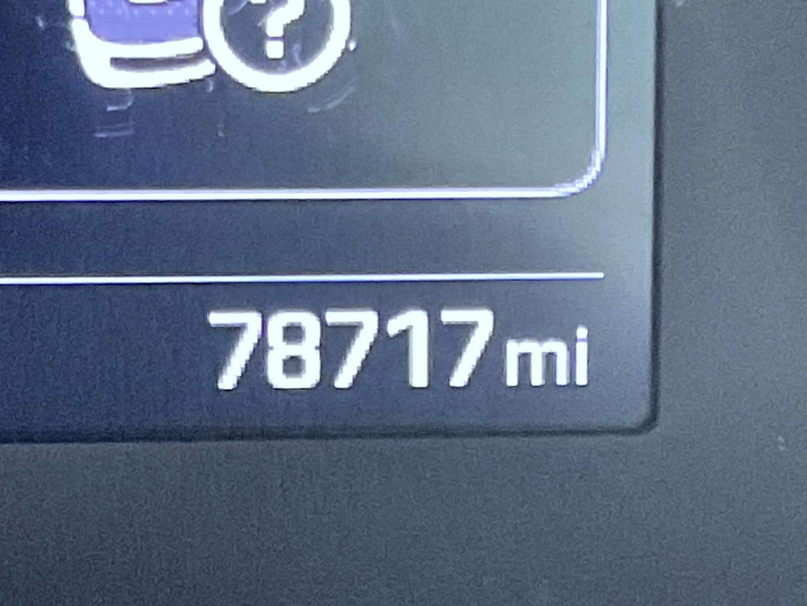 Used 2018 Blue Hyundai Value image 14