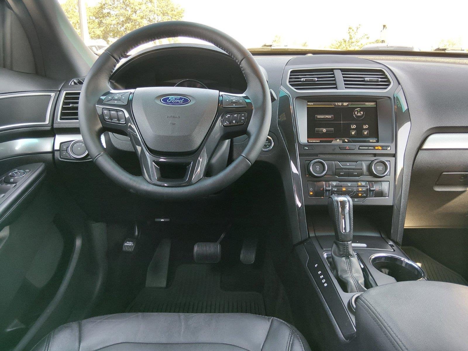 Used 2016 Blue Jeans Ford XLT image 16