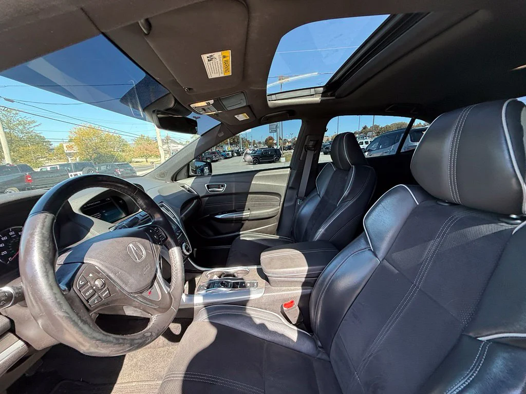 Used 2018 Black Acura 3.5L V6 image 12