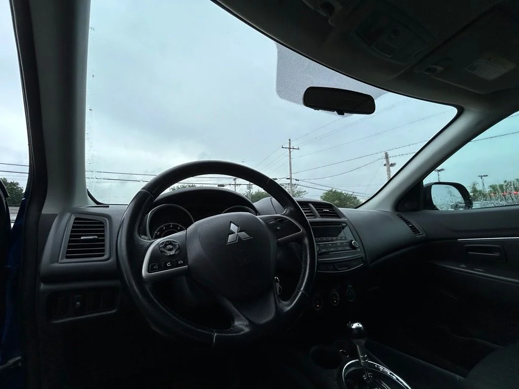 Used 2015  Mitsubishi ES image 14
