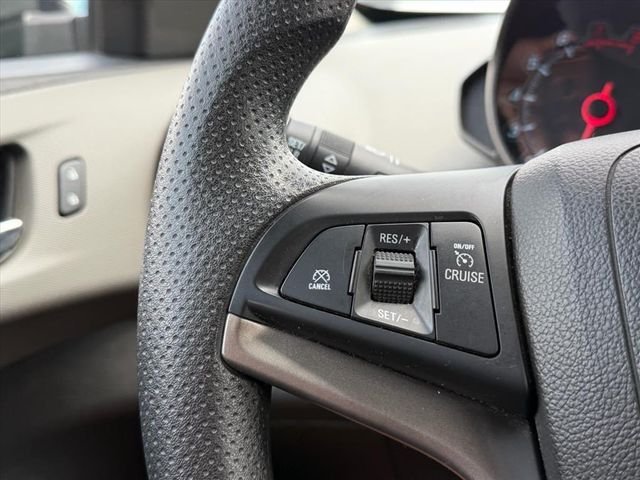 Used 2015 Gray Chevrolet LT image 12
