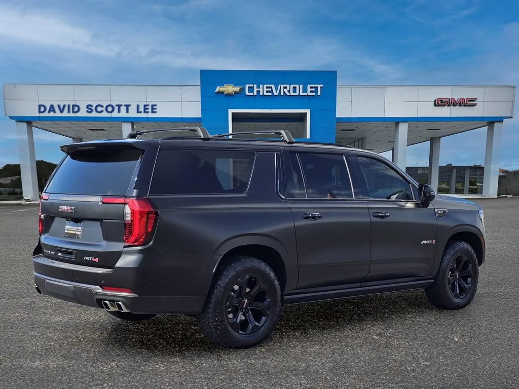 Used 2025 Onyx Black GMC AT4 Ultimate image 9