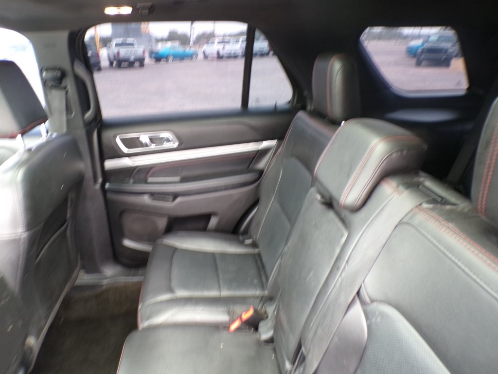 Used 2018 Magnetic Metallic Ford Sport image 17