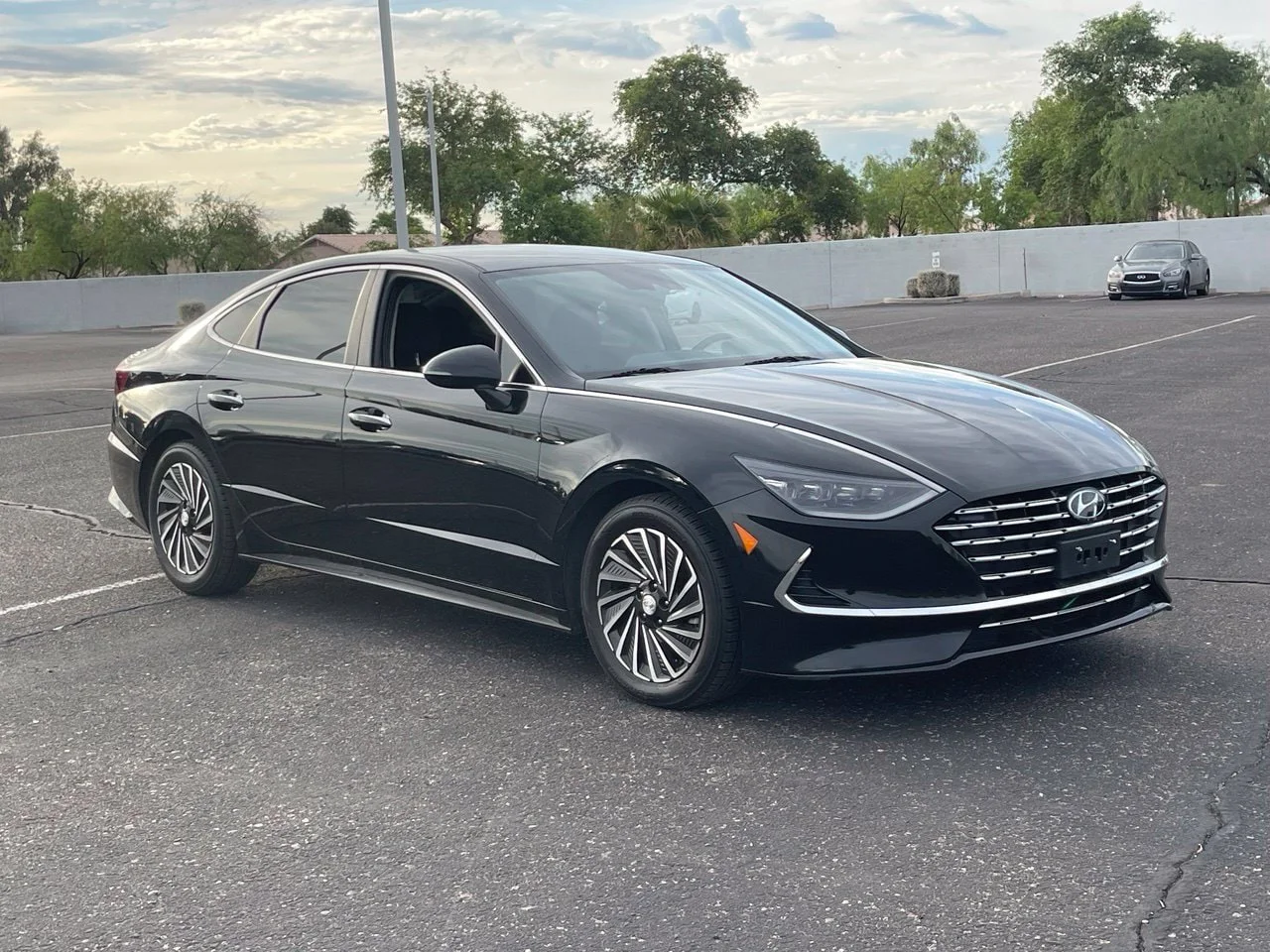 Used 2023 Onyx Black Hyundai SEL image 7