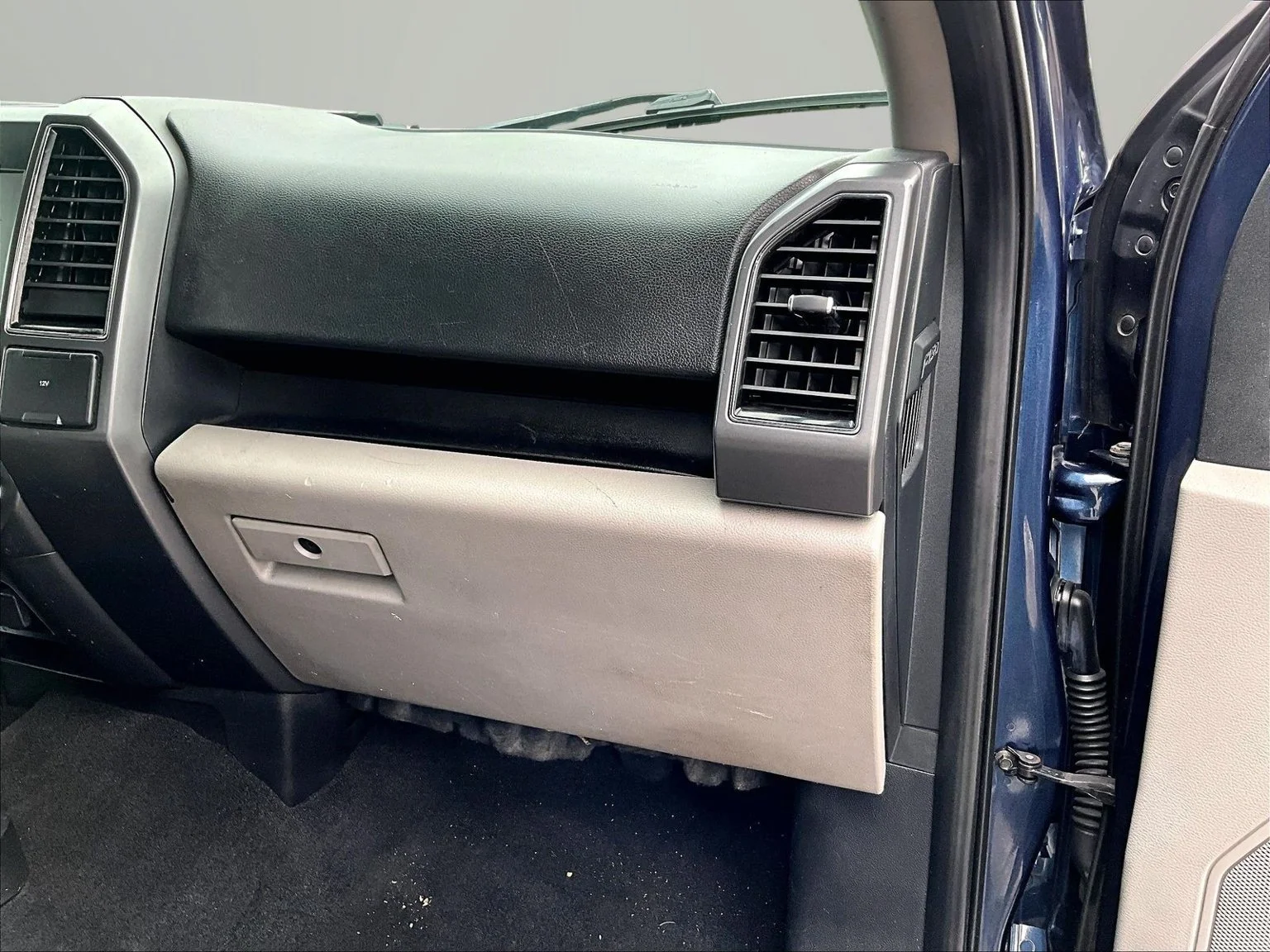 Used 2019 Blue Ford XLT image 18