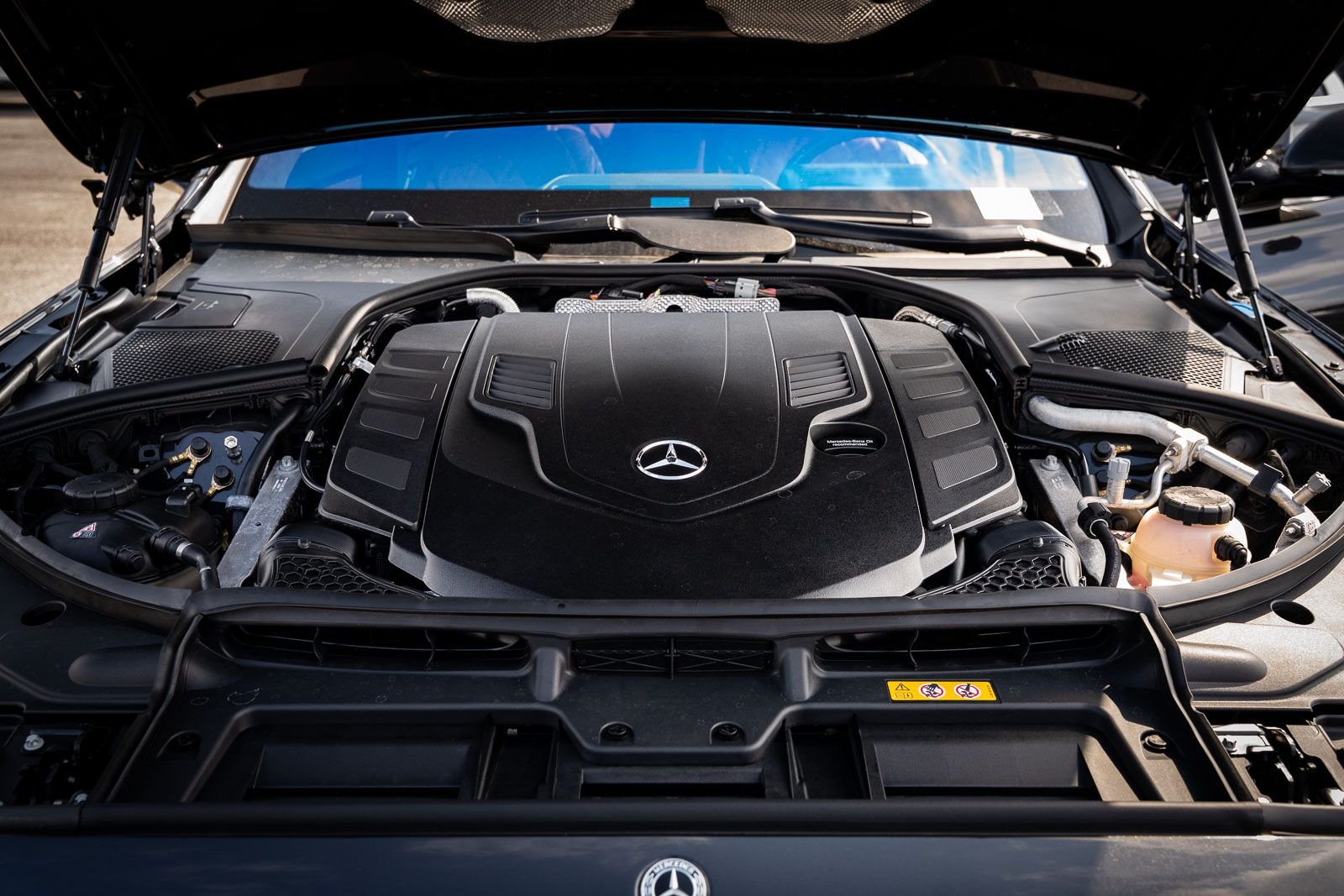 Used 2024  Mercedes-Benz S 580 image 29