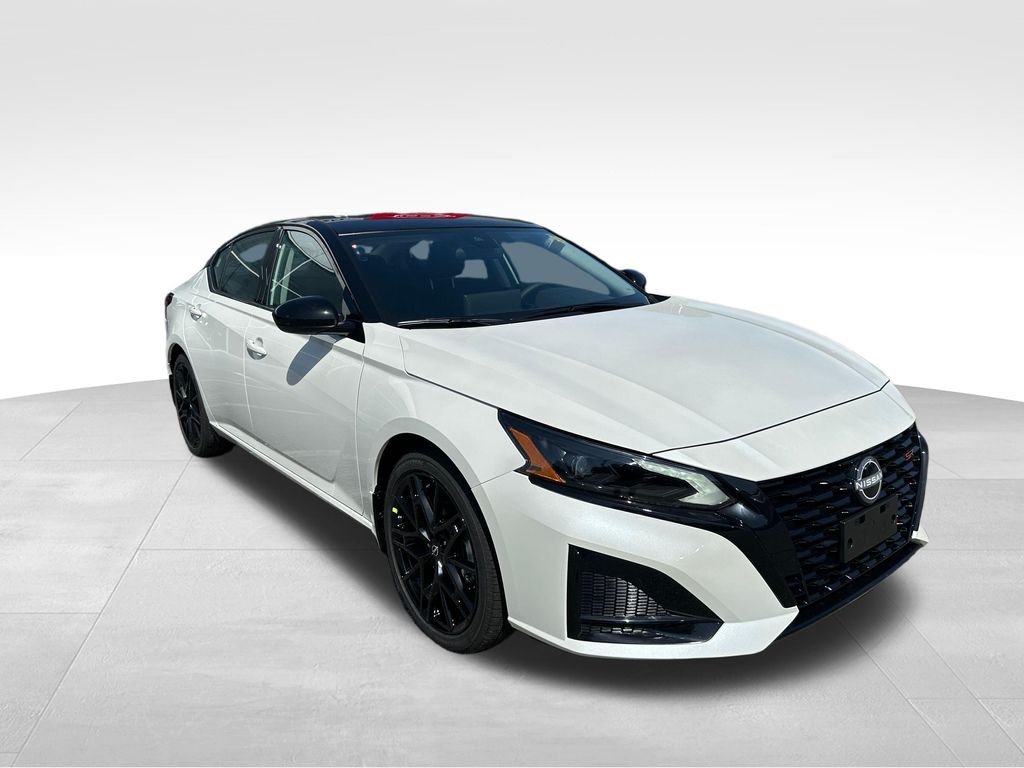 New 2026 White Nissan 2.5 SR image 2