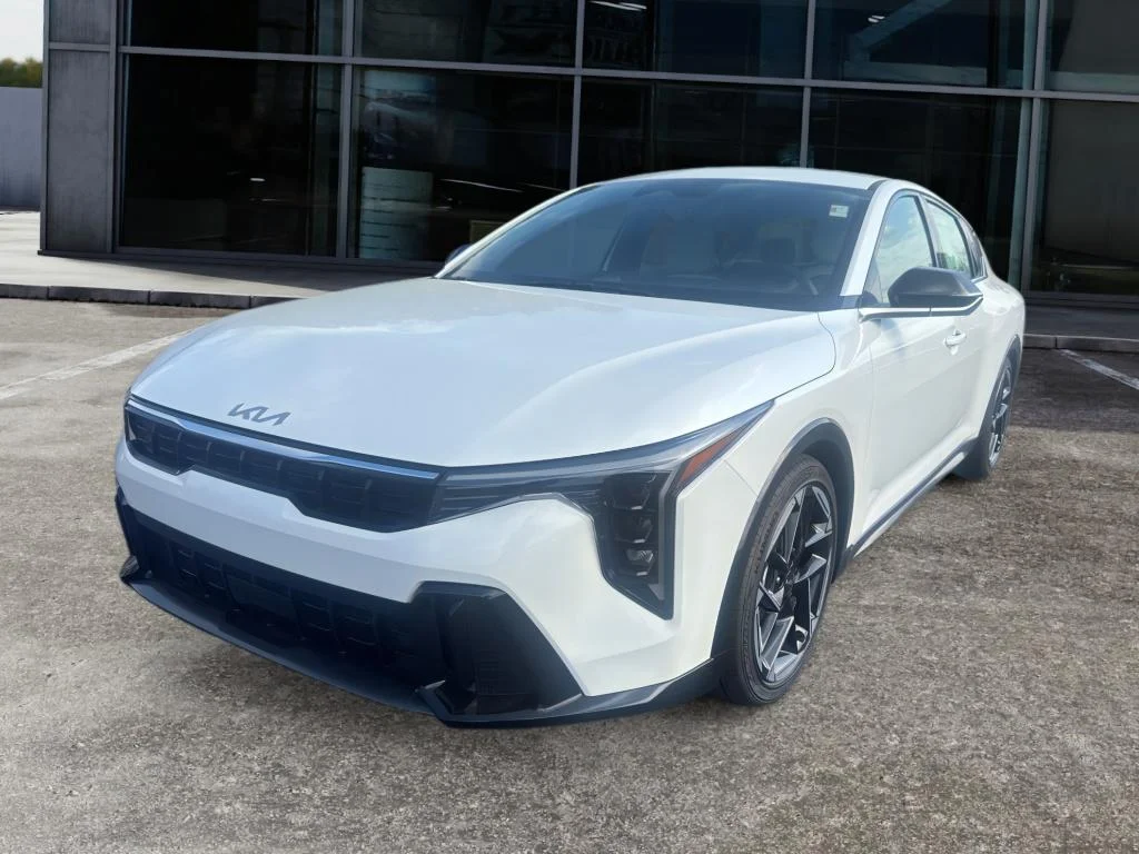 New 2026 Snow White Pearl Kia GT-Line image 1