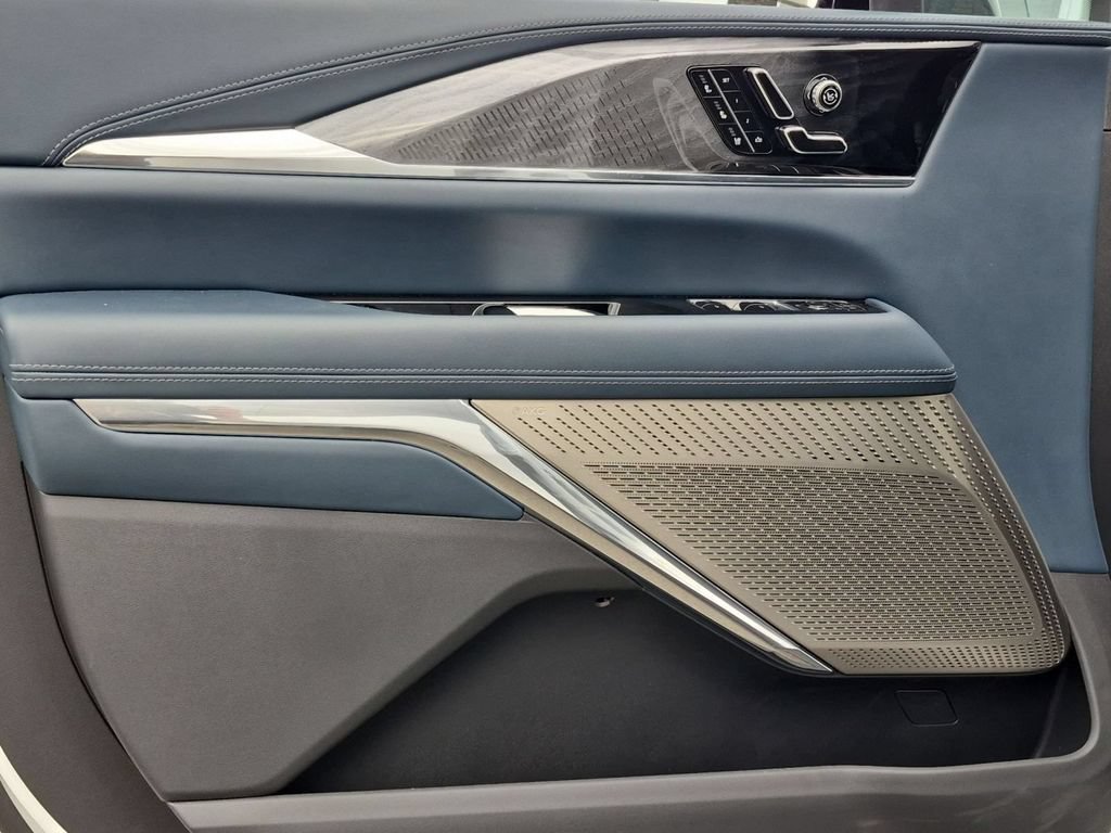 New 2025 Summit White Cadillac Sport 2 image 21