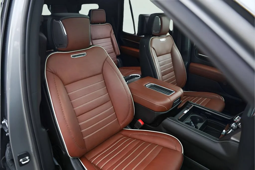 Used 2023 Sterling Metallic GMC Denali Ultimate image 34