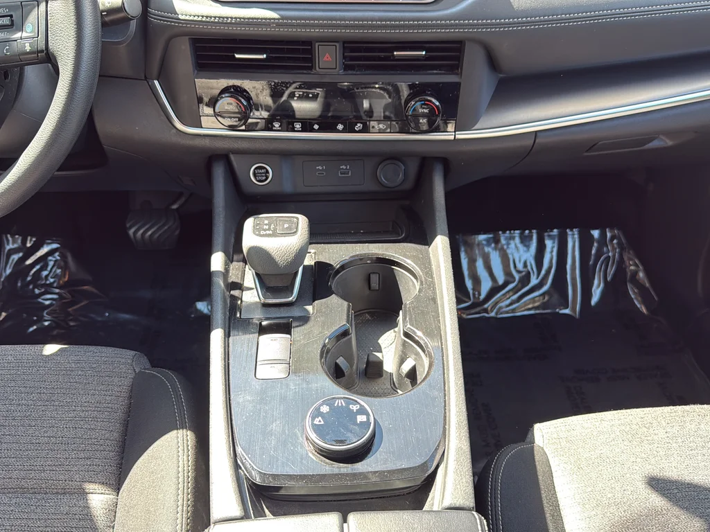 Used 2023 Silver Nissan SV image 20