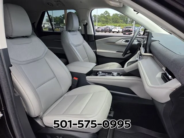 Used 2025 Black Ford Active image 17