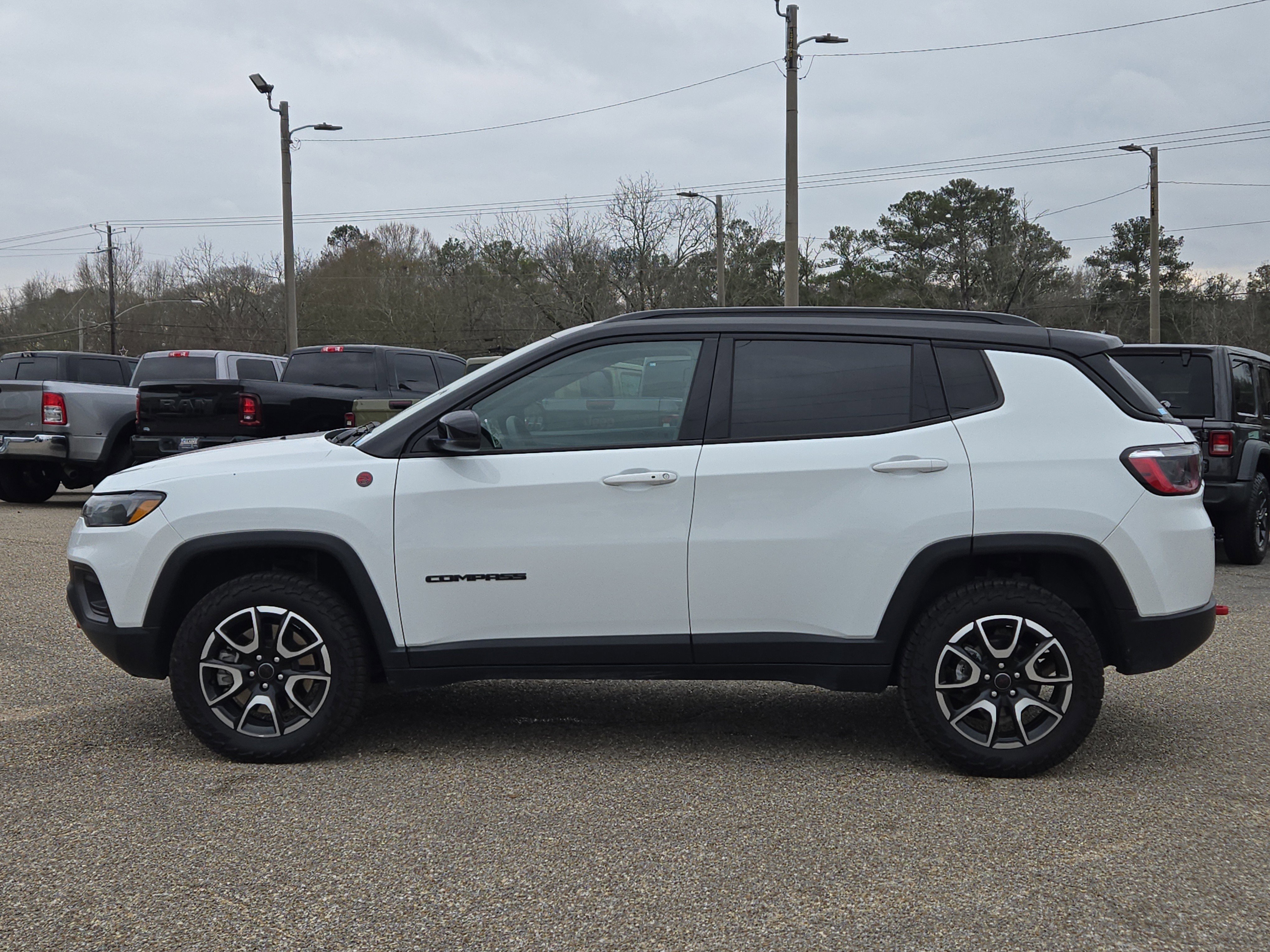 Certified Used 2025 Bright White Clearcoat Jeep Trailhawk image 11