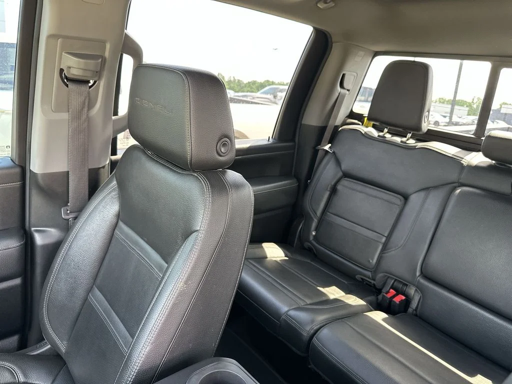Used 2023 Black GMC Denali image 12