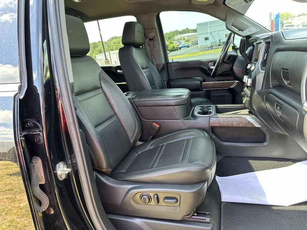 Used 2023 Black GMC Denali image 30