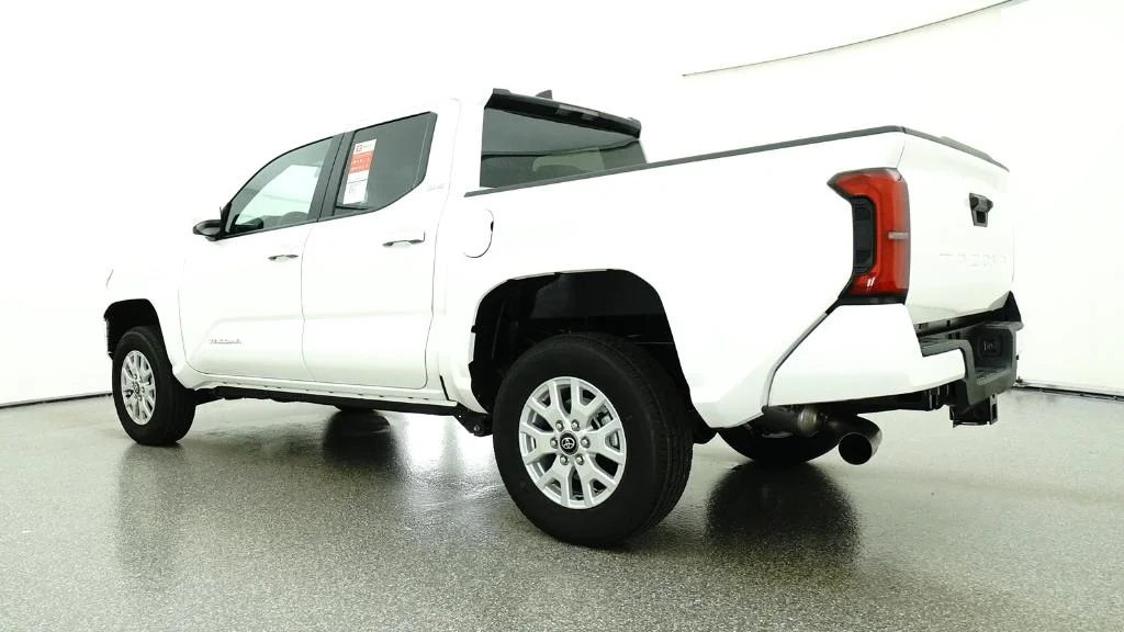 New 2026 Ice Cap Toyota SR5 image 10